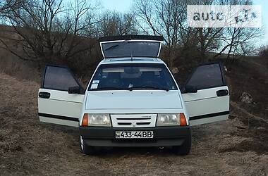 Хэтчбек ВАЗ / Lada 2109 1991 в Каменец-Подольском