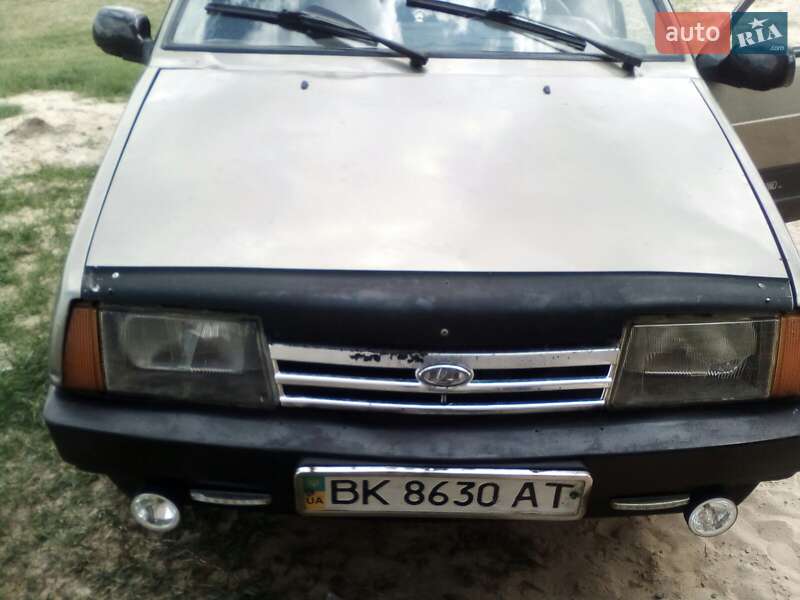 Хэтчбек ВАЗ / Lada 2109 2002 в Заречном