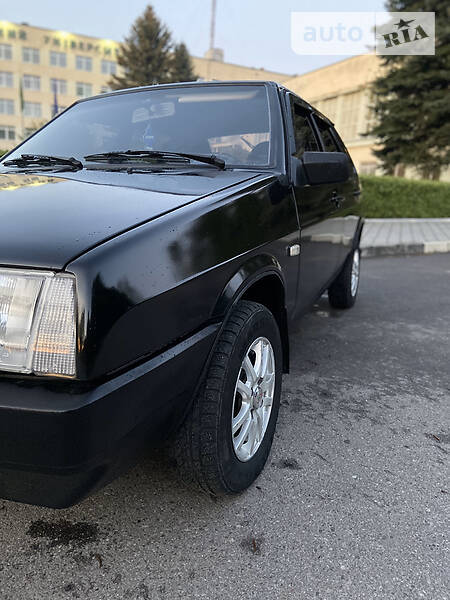 Хетчбек ВАЗ / Lada 2109 2006 в Львові