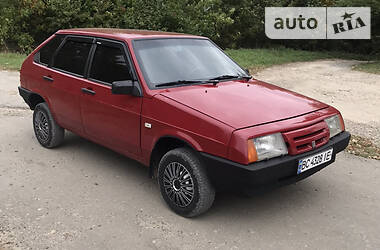 Хэтчбек ВАЗ / Lada 2109 1988 в Городке