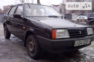 Хэтчбек ВАЗ / Lada 2109 1991 в Кривом Роге