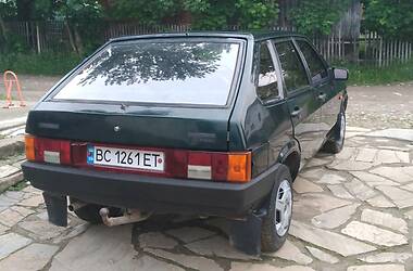 Хэтчбек ВАЗ / Lada 2109 2002 в Яремче