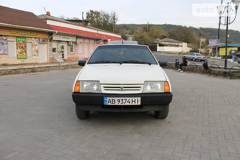 Хэтчбек ВАЗ / Lada 2109 1992 в Могилев-Подольске
