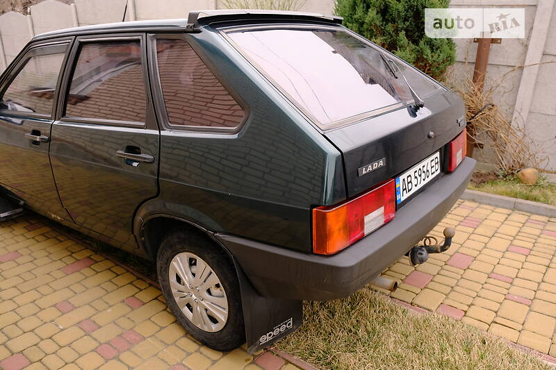 Хэтчбек ВАЗ / Lada 2109 2003 в Виннице