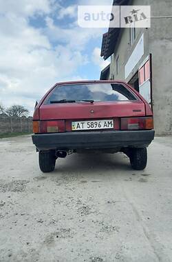 Хэтчбек ВАЗ / Lada 2109 1990 в Городенке