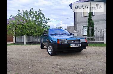 Хетчбек ВАЗ / Lada 2109 2002 в Києві