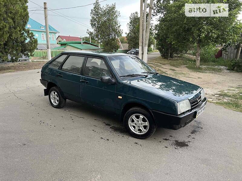 Хетчбек ВАЗ / Lada 2109 2000 в Ізмаїлі