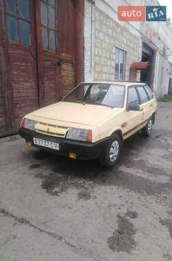 Хетчбек ВАЗ / Lada 2109 1988 в Сумах