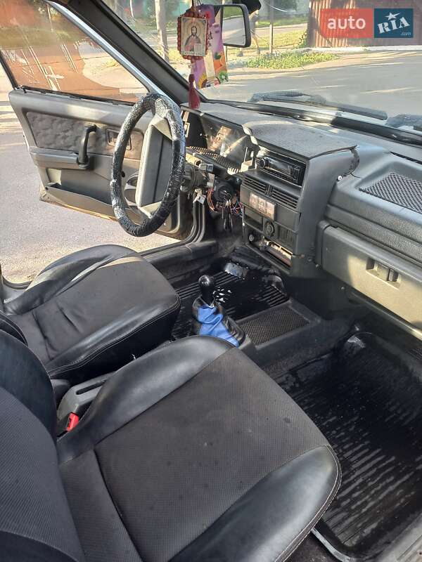Хэтчбек ВАЗ / Lada 2109 2001 в Чернигове фото 6 Хэтчбек ВАЗ / Lada 2109 2001 в Чернигове