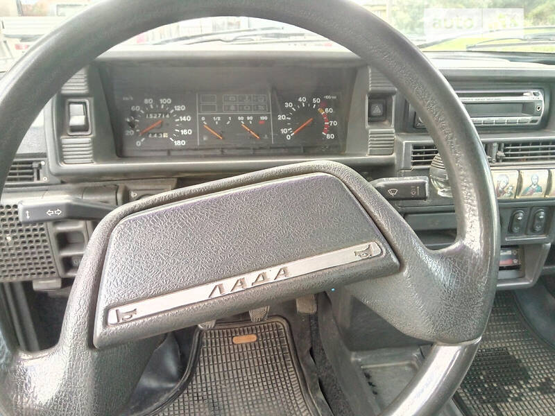 Хэтчбек ВАЗ / Lada 2109 2002 в Львове