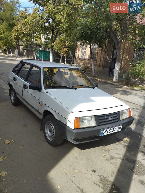 Хэтчбек ВАЗ / Lada 2109 1989 в Белгороде-Днестровском