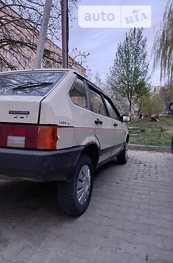 Хэтчбек ВАЗ / Lada 2109 1996 в Черновцах