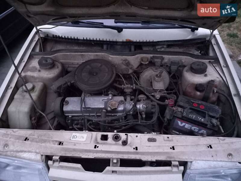 Хэтчбек ВАЗ / Lada 2109 1996 в Черновцах