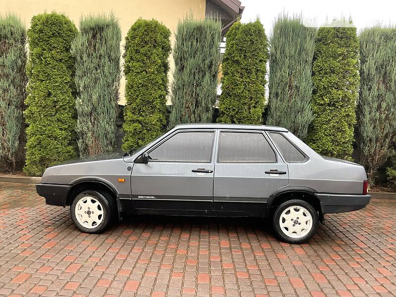 Седан ВАЗ / Lada 2109 2007 в Львове