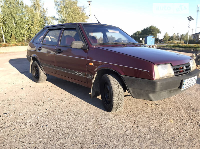 Хэтчбек ВАЗ / Lada 2109 2007 в Житомире фото 6 Хэтчбек ВАЗ / Lada 2109 2007 в Житомире