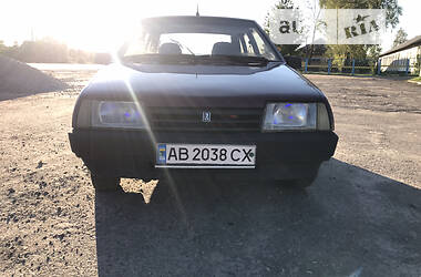 Хэтчбек ВАЗ 2109 2007 в 