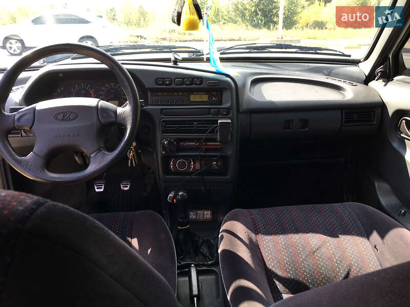 Хэтчбек ВАЗ / Lada 2109 1989 в Калиновке фото 12 Хэтчбек ВАЗ / Lada 2109 1989 в Калиновке