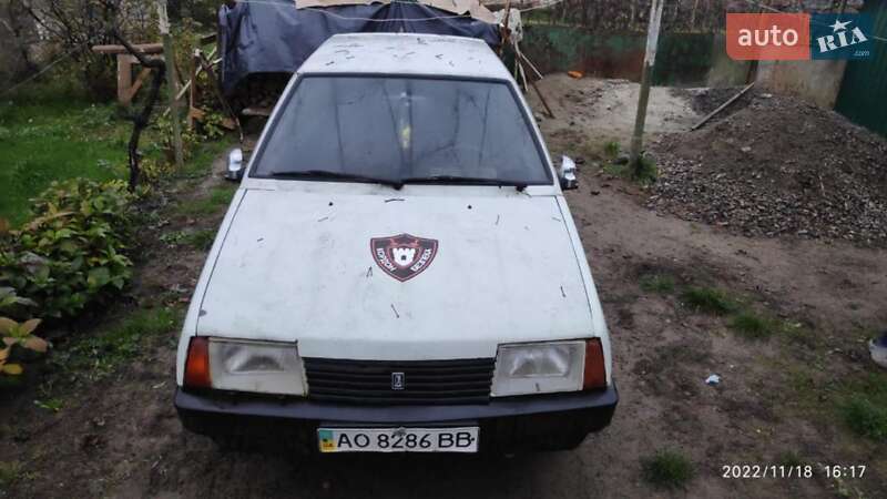 Хетчбек ВАЗ / Lada 2109 1998 в Ужгороді