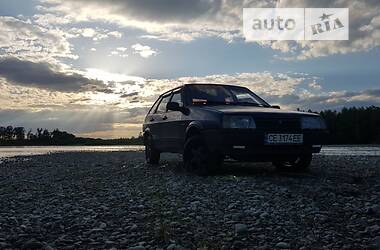 Хетчбек ВАЗ / Lada 2109 2001 в Чернівцях