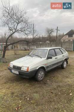 Хэтчбек ВАЗ / Lada 2109 2002 в Богодухове