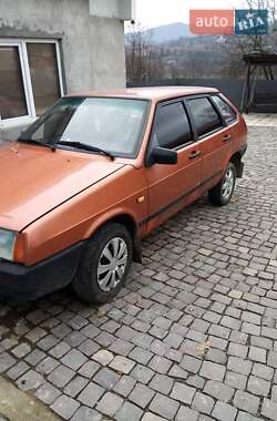 Хэтчбек ВАЗ / Lada 2109 1998 в Мукачево