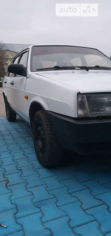 Хэтчбек ВАЗ / Lada 2109 1989 в Стрые