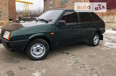 Хэтчбек ВАЗ 2109 2003 в 