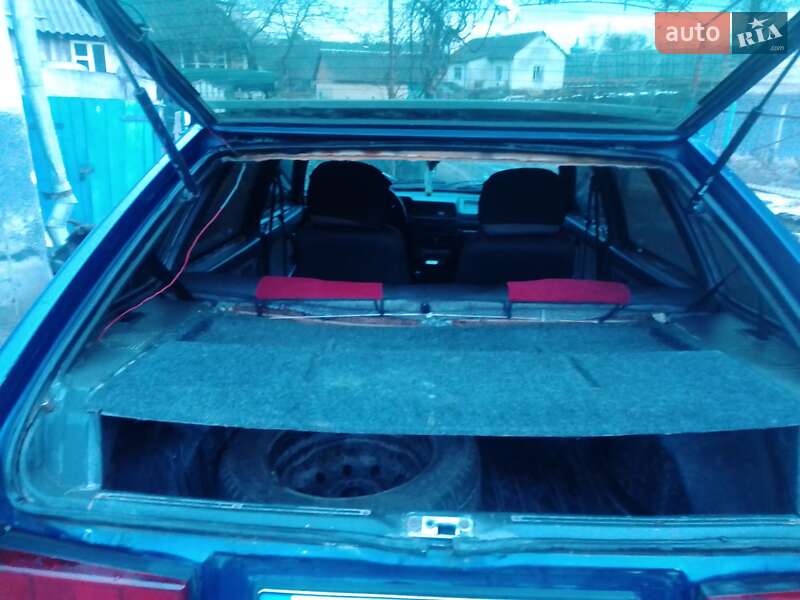 Хетчбек ВАЗ / Lada 2109 2003 в Підгайцях