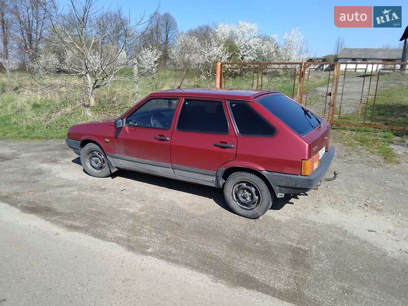 Хетчбек ВАЗ / Lada 2109 1998 в Львові фото 29 Хетчбек ВАЗ / Lada 2109 1998 в Львові