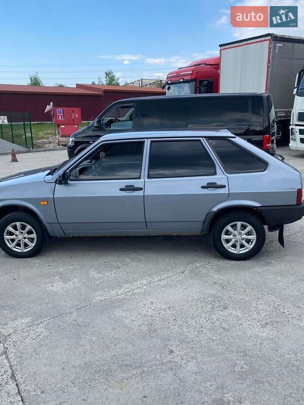 Седан ВАЗ / Lada 2109 2007 в Ужгороді фото 4 Седан ВАЗ / Lada 2109 2007 в Ужгороді