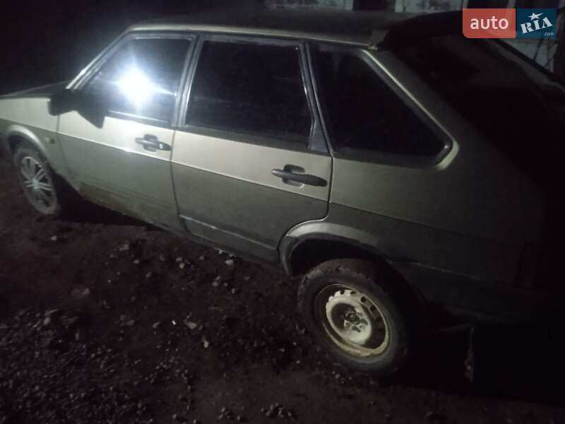 Хэтчбек ВАЗ / Lada 2109 2002 в Жмеринке