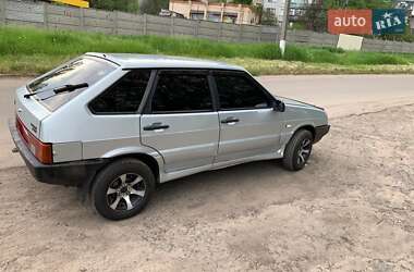 Хэтчбек ВАЗ / Lada 2109 2002 в Киеве