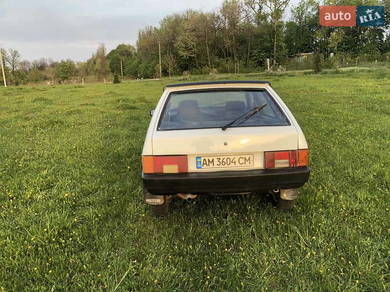 Хэтчбек ВАЗ / Lada 2109 1987 в Казатине