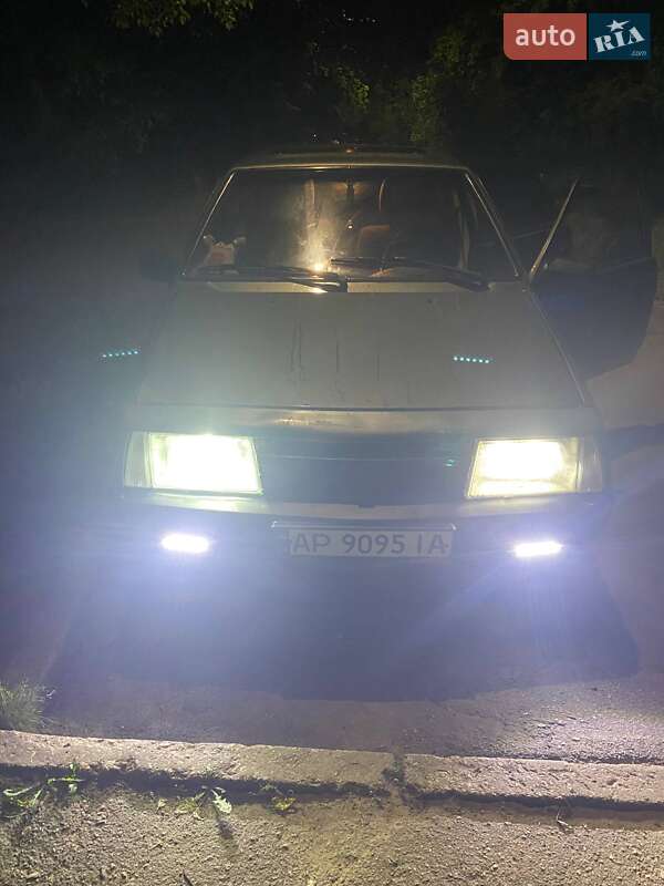 Хэтчбек ВАЗ / Lada 2109 1991 в Запорожье фото 9 Хэтчбек ВАЗ / Lada 2109 1991 в Запорожье