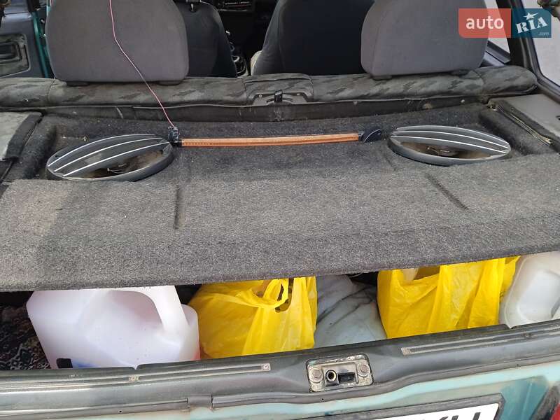Хетчбек ВАЗ / Lada 2109 1999 в Кривому Розі фото 3 Хетчбек ВАЗ / Lada 2109 1999 в Кривому Розі