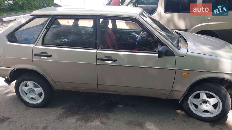Хэтчбек ВАЗ / Lada 2109 1988 в Харькове