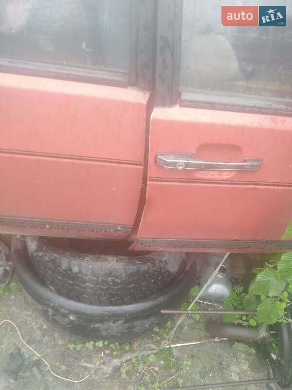 Хэтчбек ВАЗ / Lada 2109 1990 в Изяславе фото 4 Хэтчбек ВАЗ / Lada 2109 1990 в Изяславе