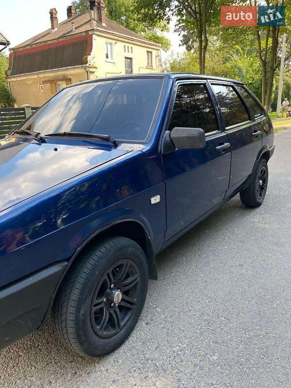 Хетчбек ВАЗ / Lada 2109 2006 в Львові