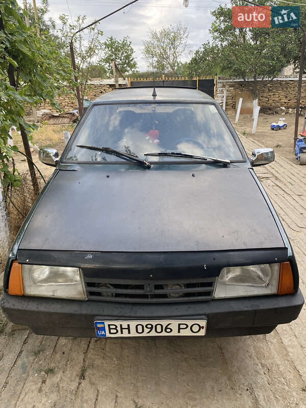 Хэтчбек ВАЗ / Lada 2109 2002 в Тарутине