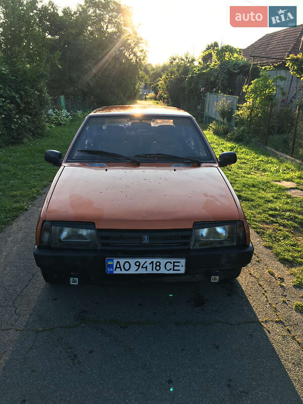 Хэтчбек ВАЗ / Lada 2109 1999 в Мукачево