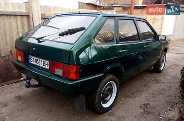 Хэтчбек ВАЗ / Lada 2109 2002 в Кропивницком