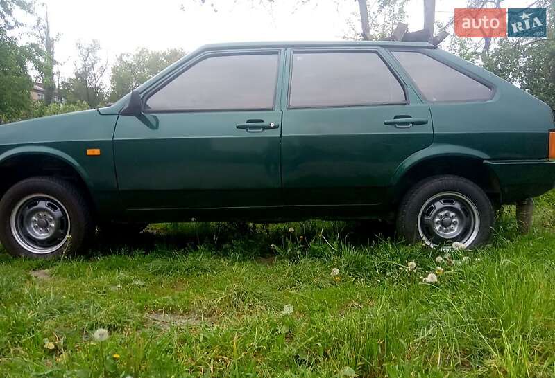 Хэтчбек ВАЗ / Lada 2109 2002 в Кропивницком