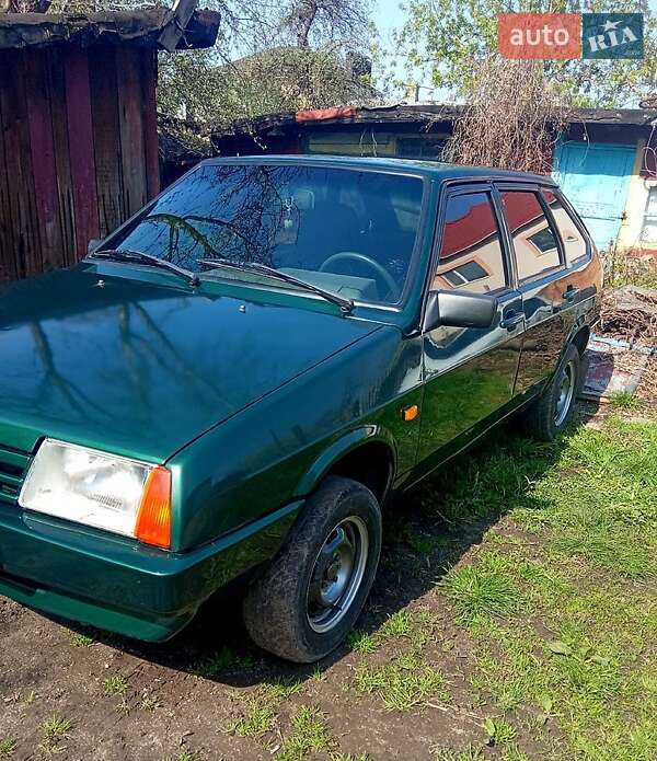Хэтчбек ВАЗ / Lada 2109 2002 в Кропивницком