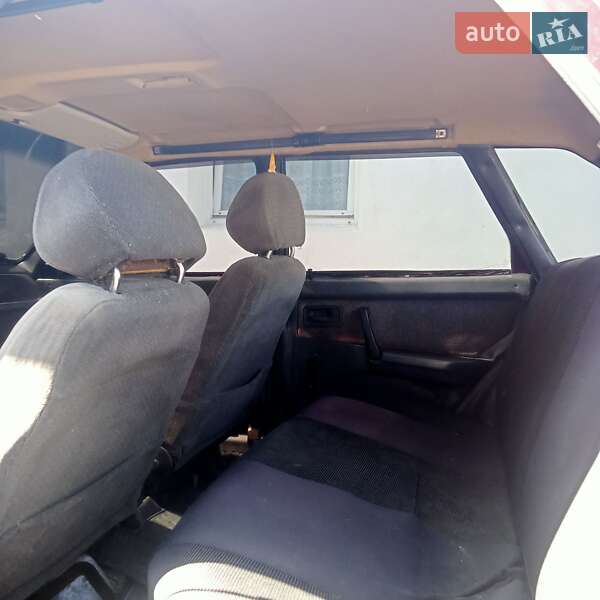 Хэтчбек ВАЗ / Lada 2109 1992 в Тысменице