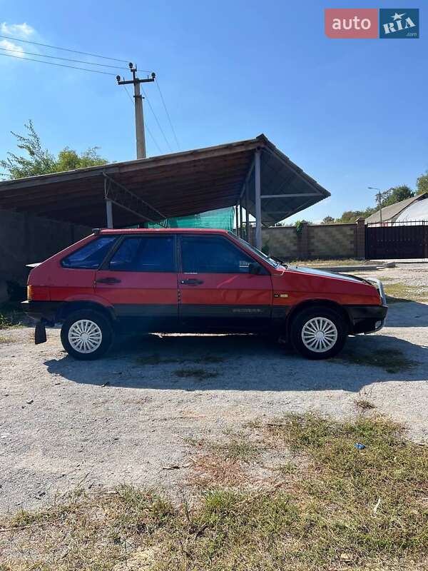 Хэтчбек ВАЗ / Lada 2109 1991 в Лысянке