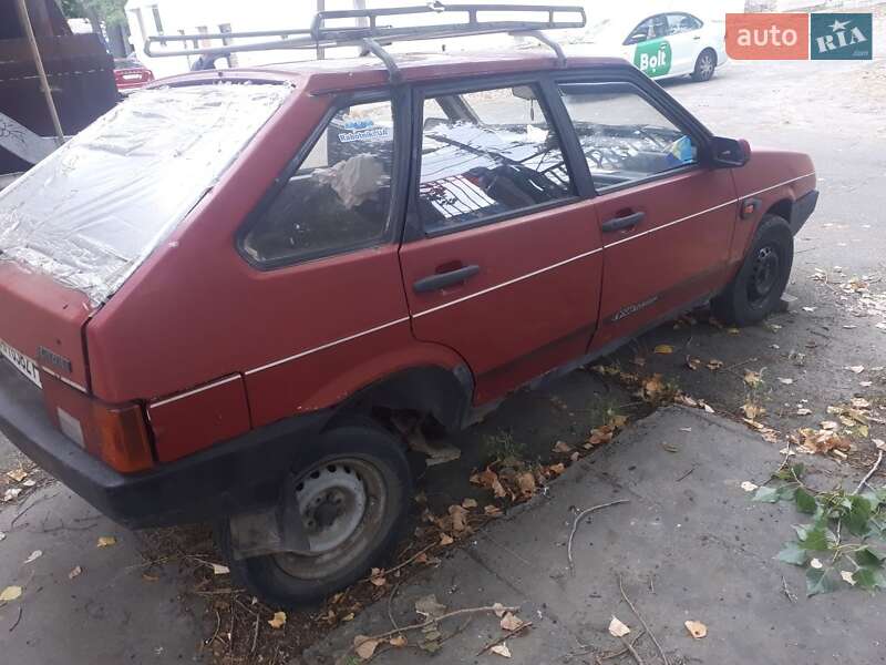 Хетчбек ВАЗ / Lada 2109 1992 в Ірпені фото 4 Хетчбек ВАЗ / Lada 2109 1992 в Ірпені