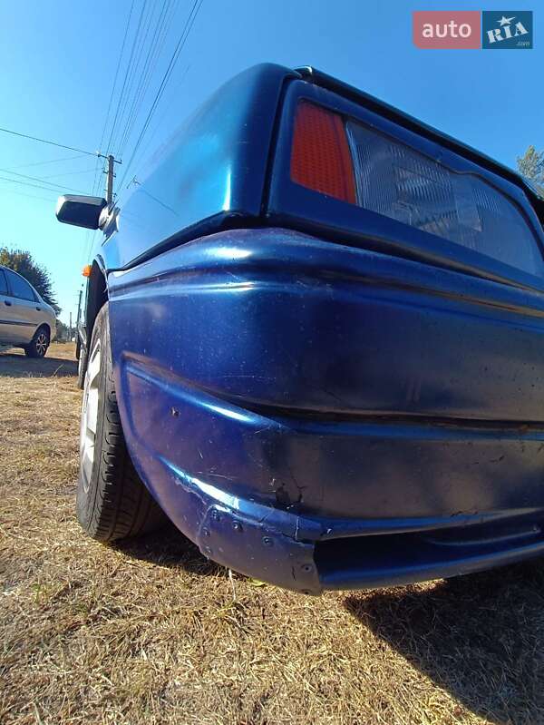 Хэтчбек ВАЗ / Lada 2109 2002 в Каневе