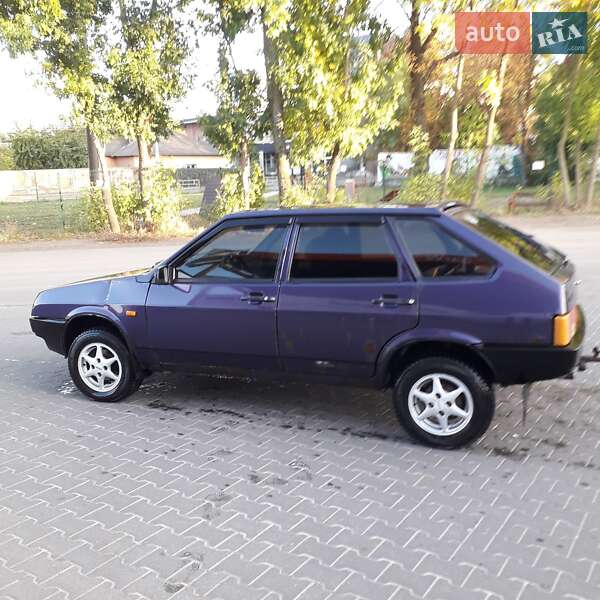 Хетчбек ВАЗ / Lada 2109 2002 в Львові фото 3 Хетчбек ВАЗ / Lada 2109 2002 в Львові