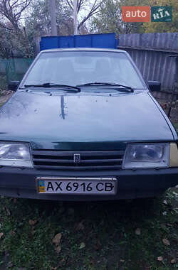 Хэтчбек ВАЗ 2109 2001 в 
