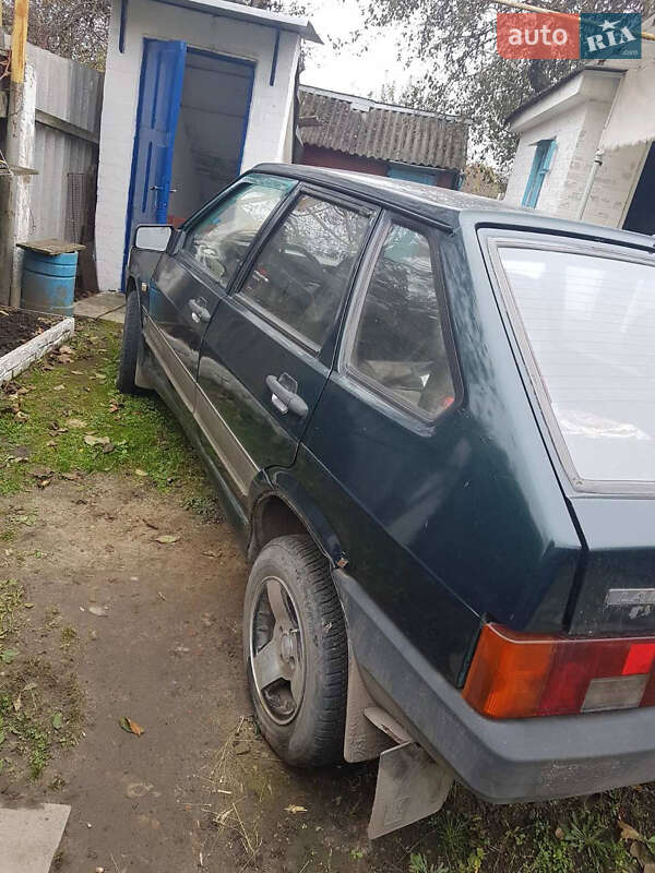 Хетчбек ВАЗ / Lada 2109 2001 в Харкові